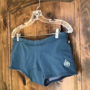 Men’s Shakti Yoga shorts